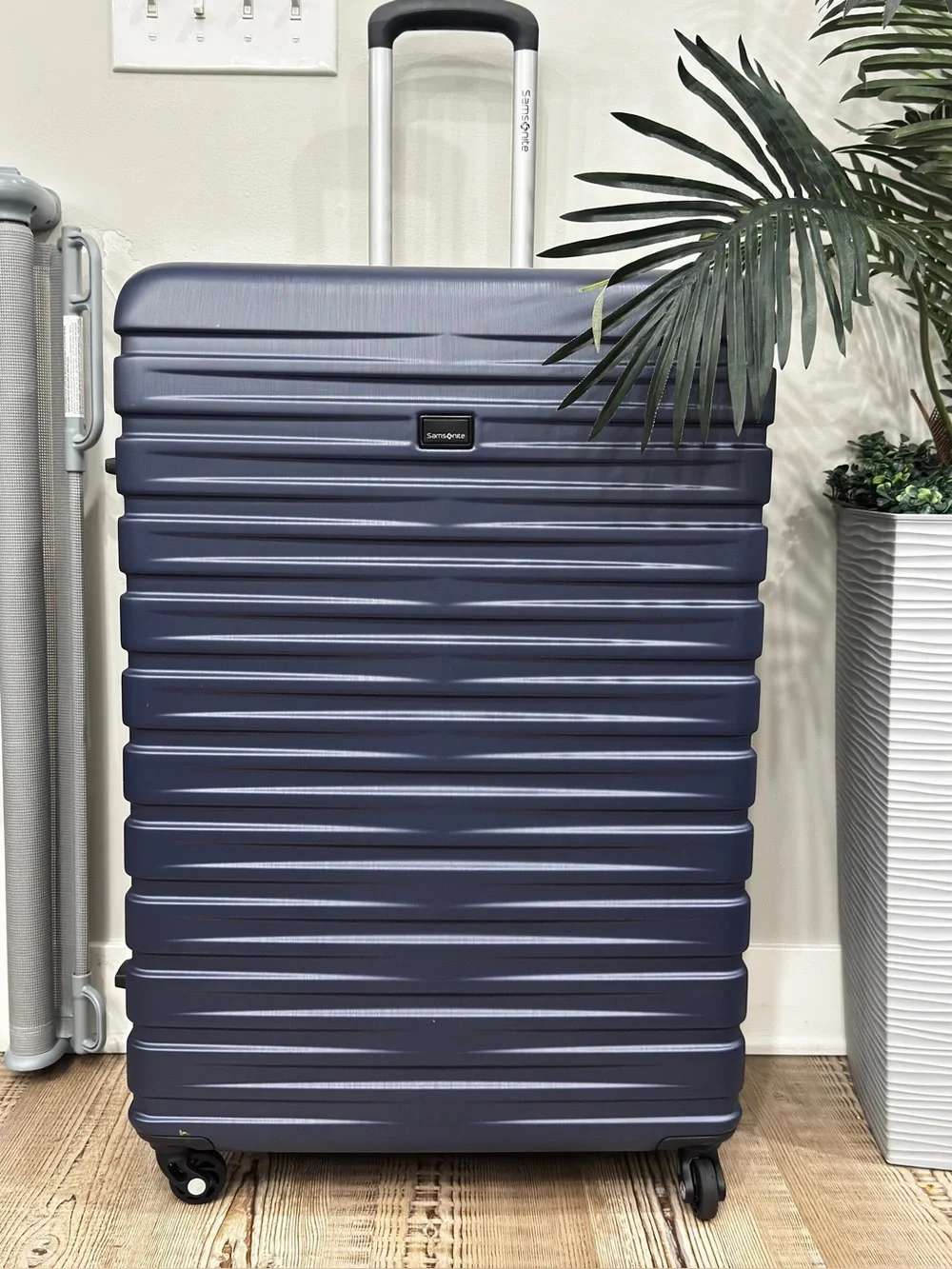 Samsonite Uptempo X Hardside 1 Piece Large Spinner luggage Suitcase TSA  28✈️